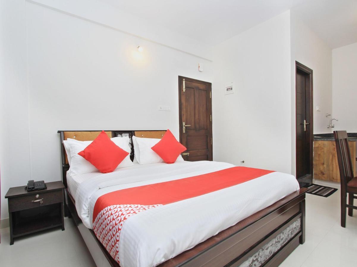 Oyo 12033 Hotel Royal Residence Bengalúr Exteriér fotografie